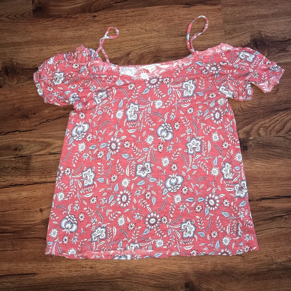 Open shoulder tank top